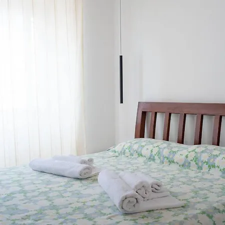 Leopardi 7 Apartment *
